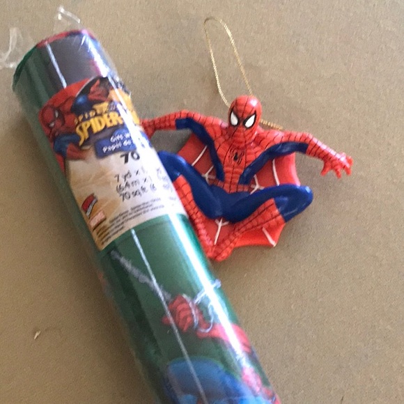 Vintage 2003 Marvel Spider-Man ornament & new roll of Gift Wrapping Paper - Picture 1 of 10